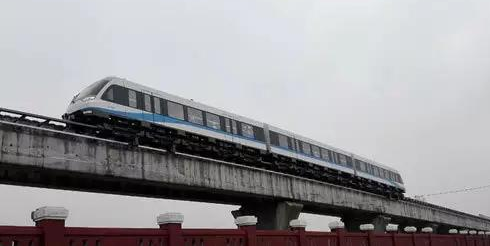 首条国产磁悬浮线路试车 首条国产磁悬浮线路试车