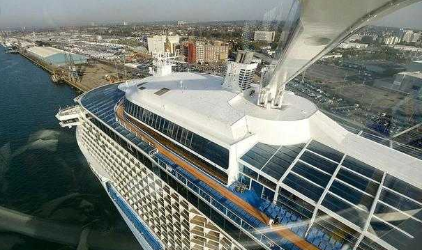 世界最先进客轮首航赴美