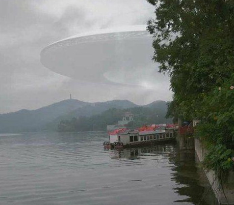 四川眉山现云海奇观